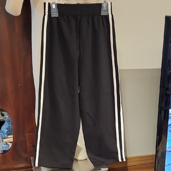 Garanimals Black and White Sweatpants for Everyday Comfort - Picture 5 of 6
